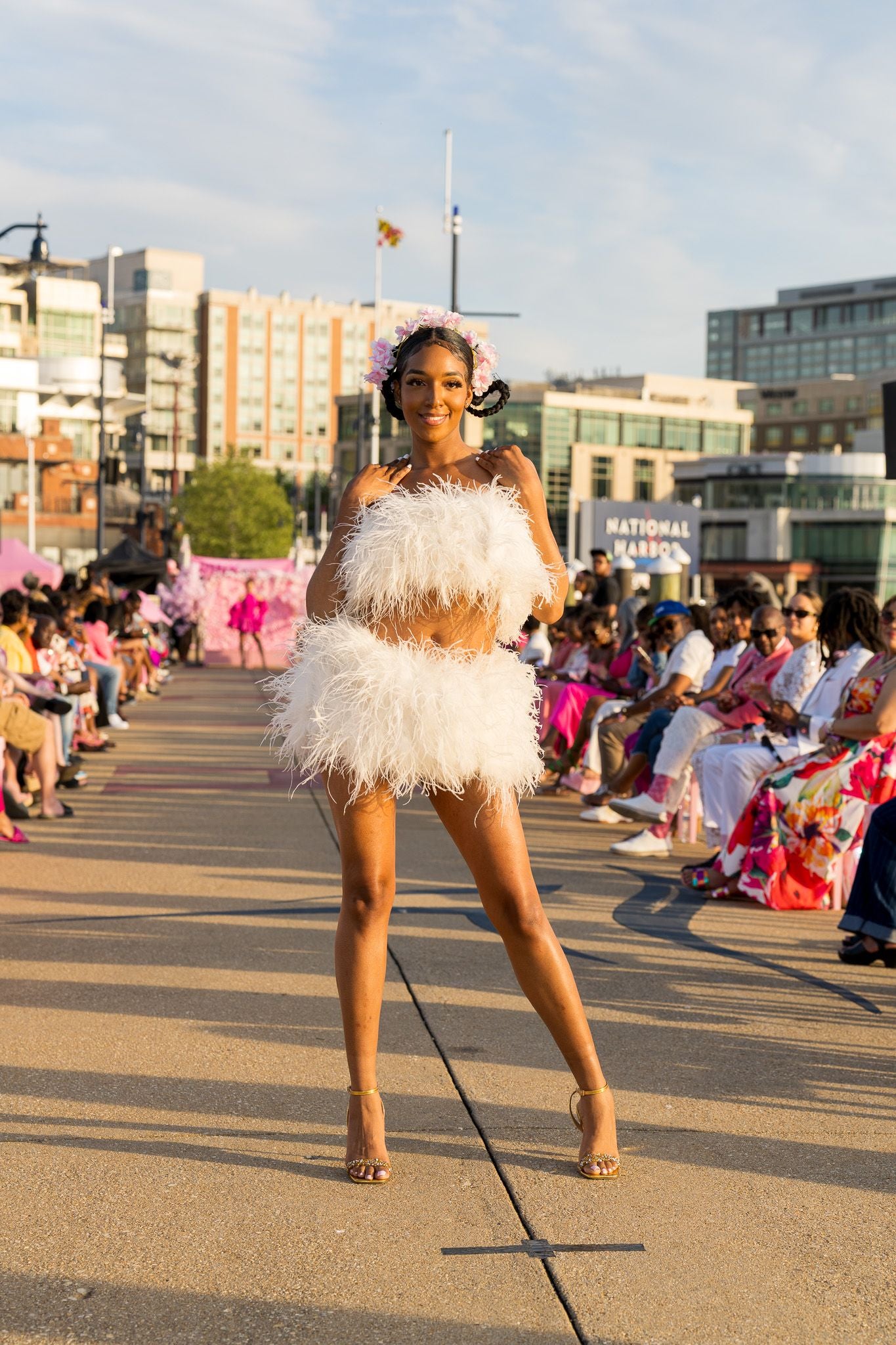Queen Sade feather two pc