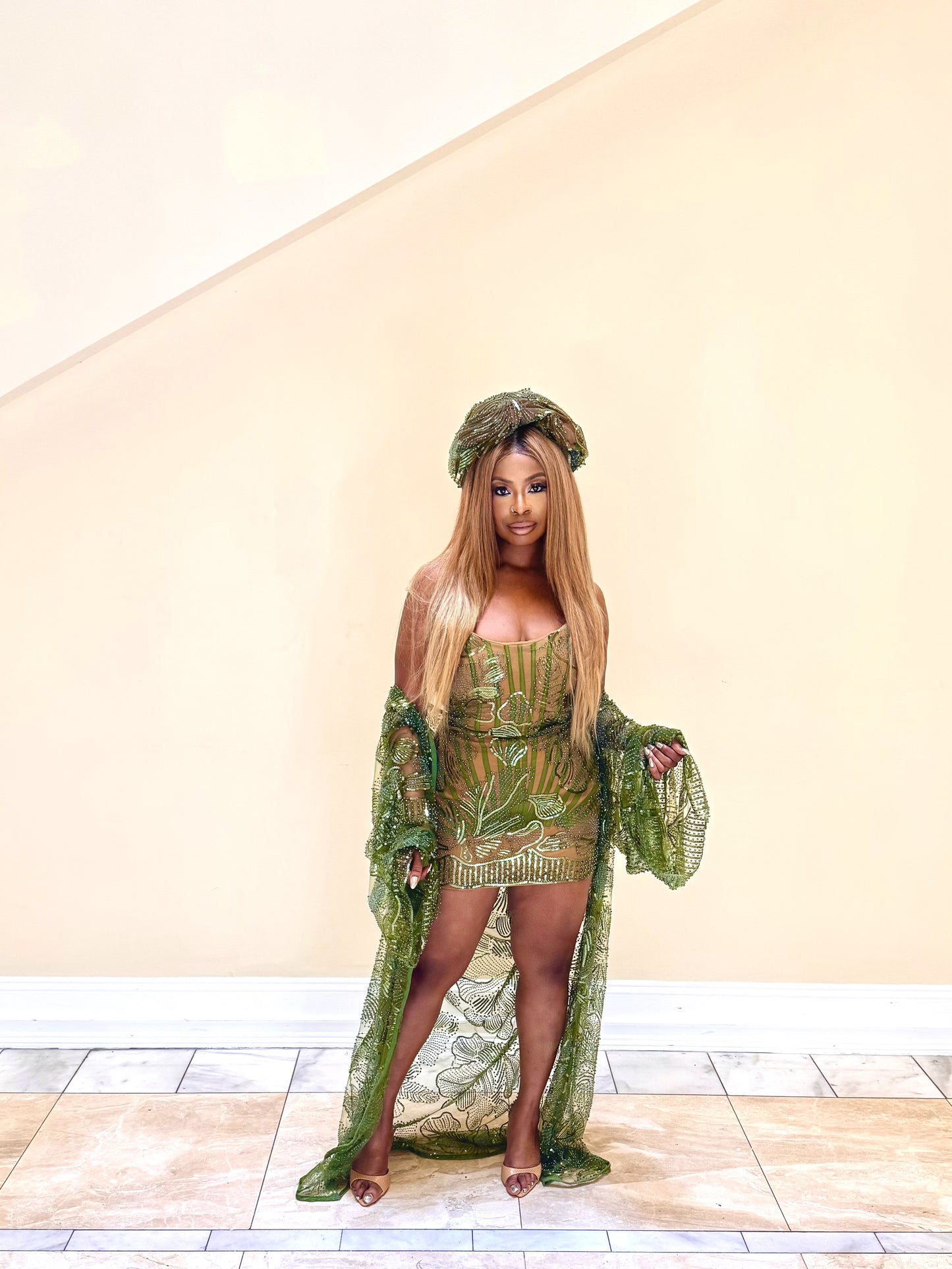 Ibi by Yemi signature Queen set in green